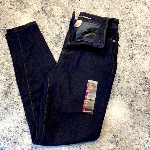 No Boundaries Denim - Women’s skinny jeans